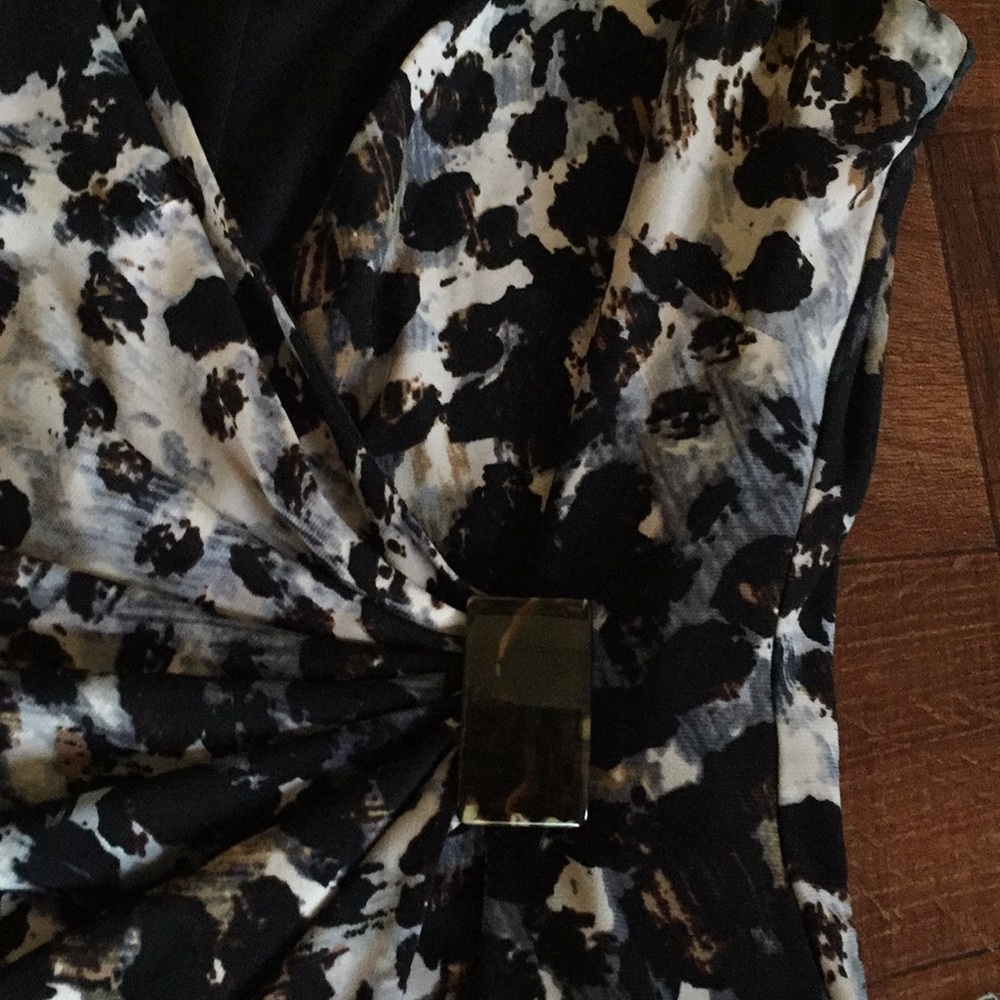 Dress - Picture 4 of 5